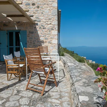 בית כפרי Smaragda Liménion