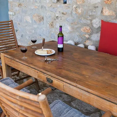 Smaragda בית כפרי