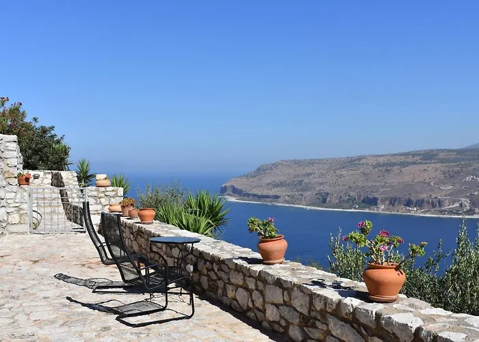 Εξοχικό σπίτι Smaragda *